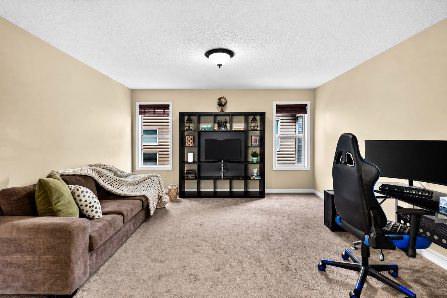 Bonus room, centred on the upper floor, 370 Silverado Way SW
