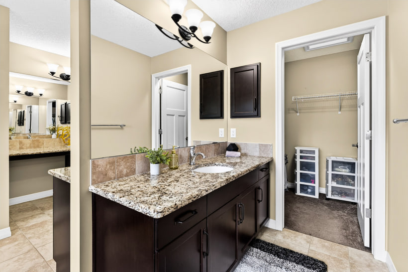 Ensuite vanity and walk-in closet, 370 Silverado Way SW